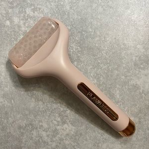 Finishing Touch Flawless Ice Roller Pink & Rose Gold